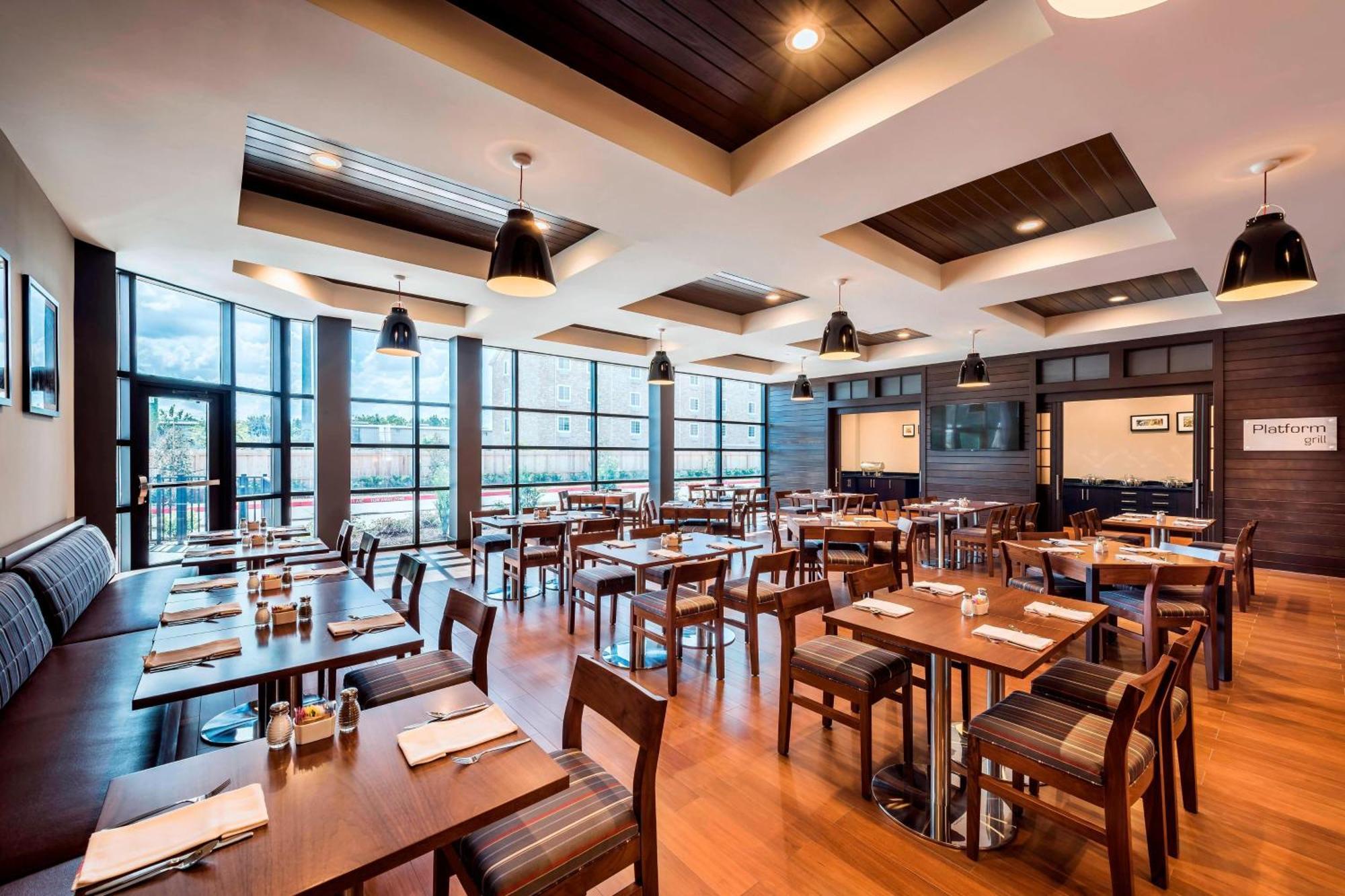 Hotel Four Points By Sheraton Houston Energy Corridor 3*