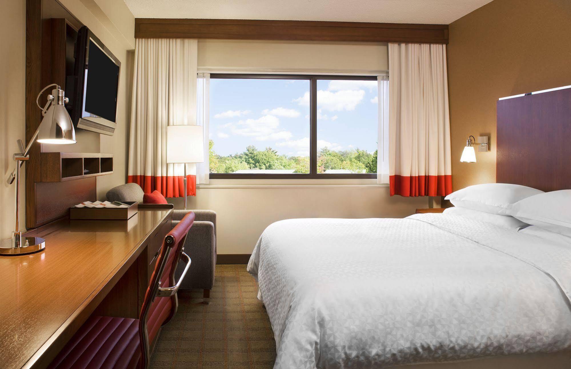 Four Points By Sheraton Houston Energy Corridor Hotel 3*